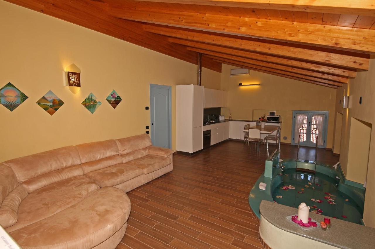 Palazzo Del Vicere Aparthotel Lezzeno Εξωτερικό φωτογραφία