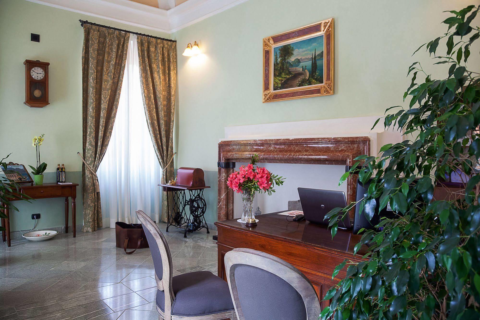 Palazzo Del Vicere Aparthotel Lezzeno Εξωτερικό φωτογραφία